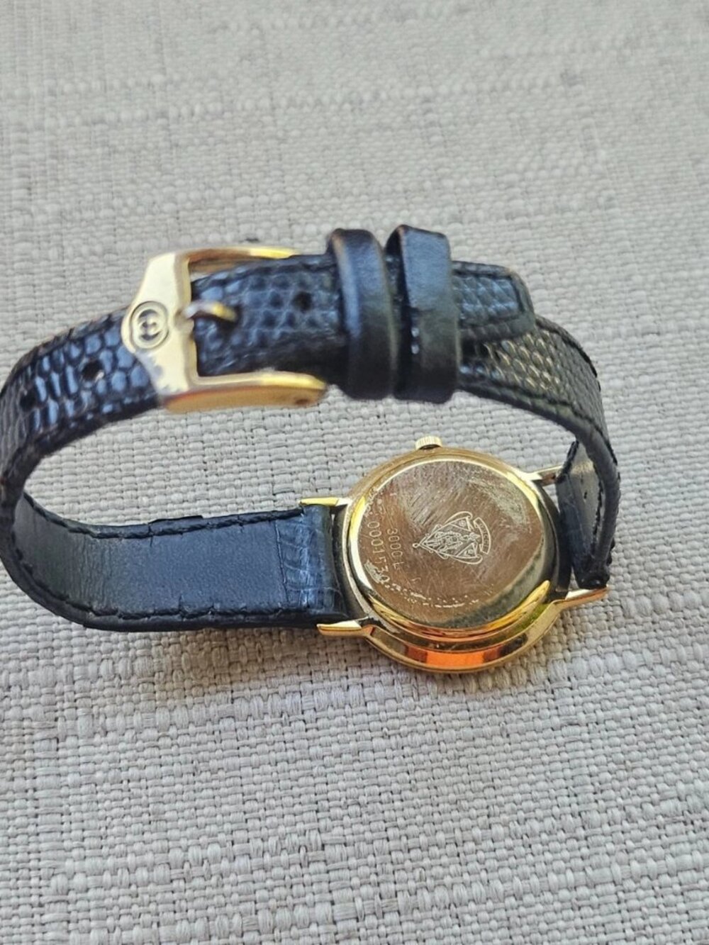 Vintage Gucci Women Wristwatch Gold Tone Case Swiss Made Analog Watch Auth - Picture 7 of 12